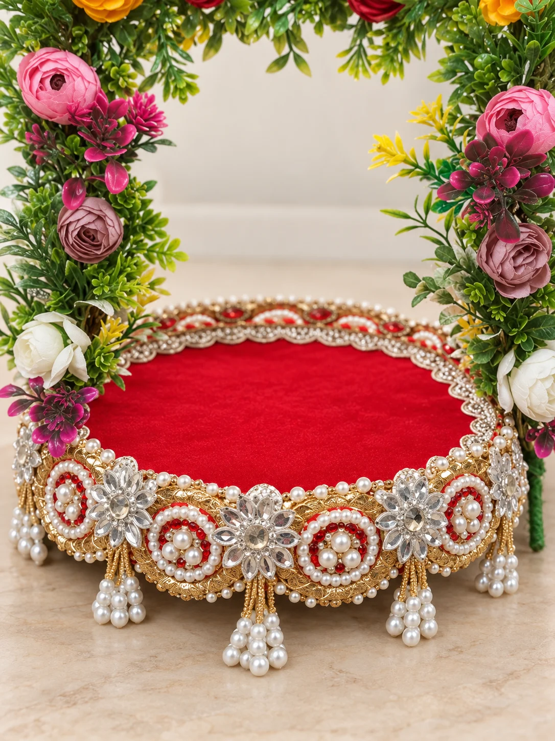 Close view of Floral Arch Aasan decoration